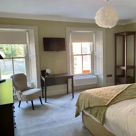 The Glen House * Kinsale